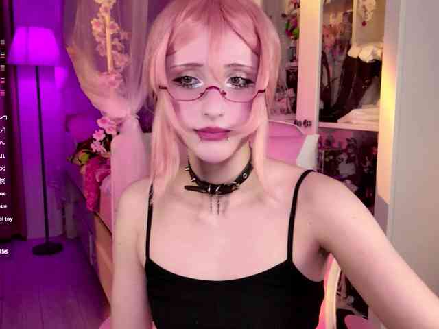 MiraJade webcam