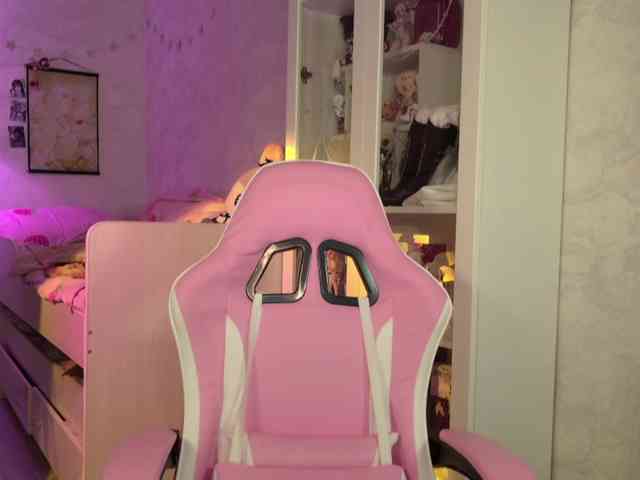MiraJade webcam