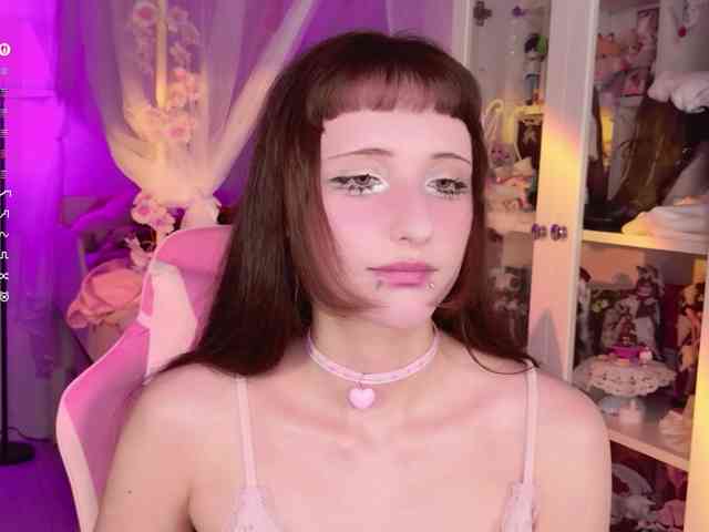 MiraJade webcam