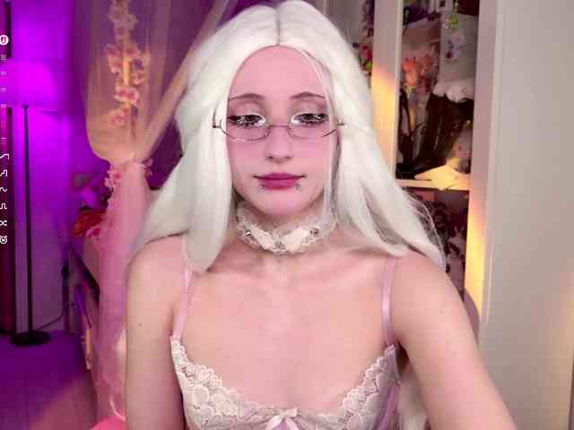 MiraJade webcam