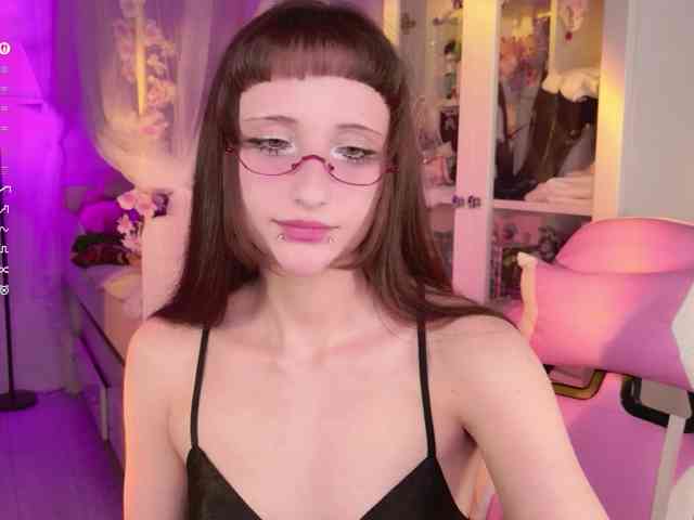 MiraJade webcam