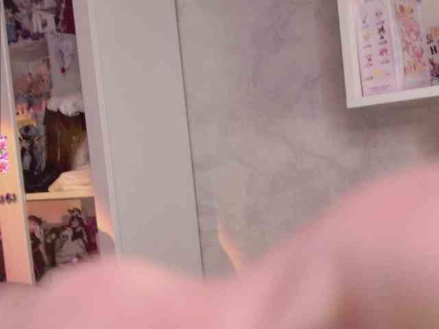 MiraJade webcam