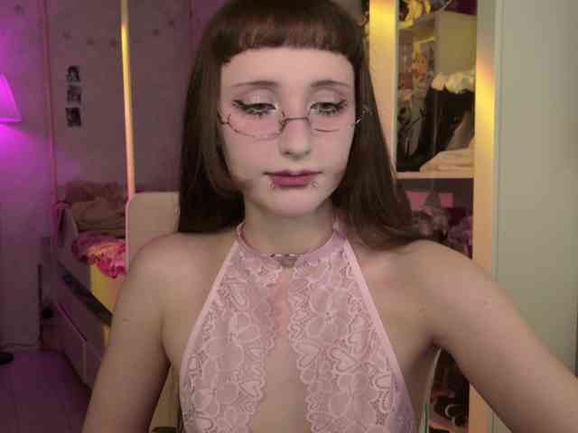 MiraJade webcam