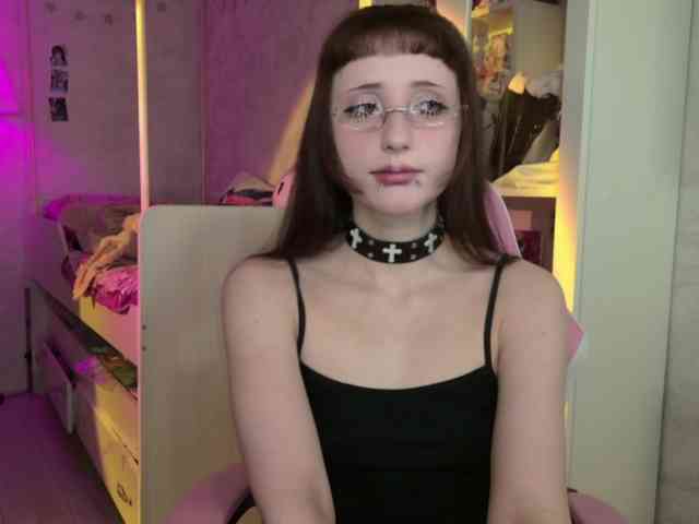 MiraJade webcam