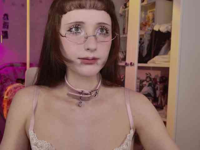 MiraJade webcam