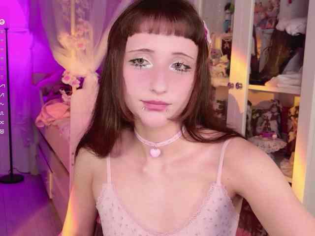 MiraJade webcam