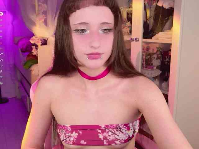 MiraJade webcam