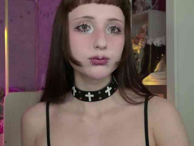 MiraJade webcam