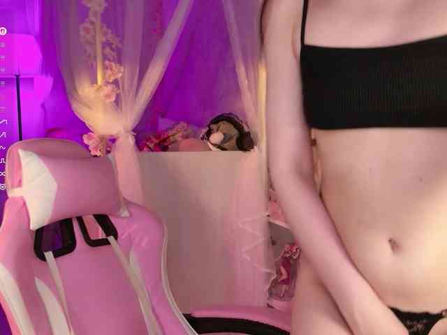 MiraJade webcam