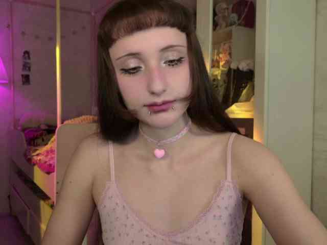 MiraJade webcam