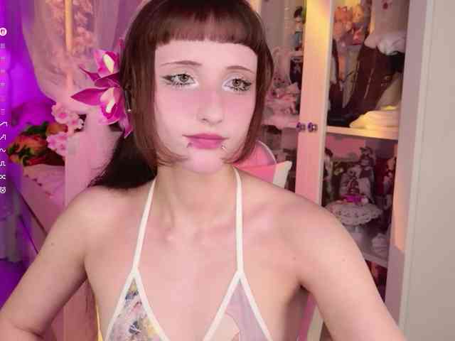 MiraJade webcam
