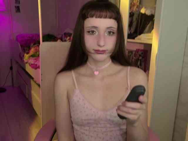 MiraJade webcam