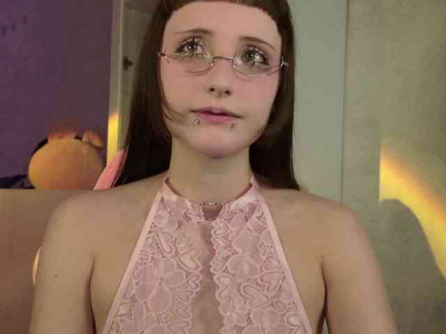 MiraJade webcam