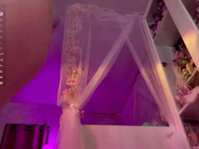 MiraJade webcam