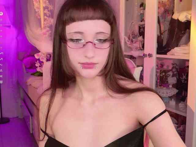 MiraJade webcam