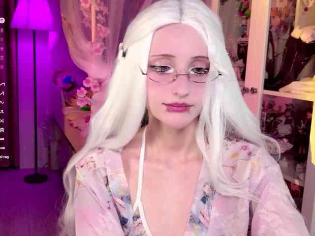MiraJade webcam