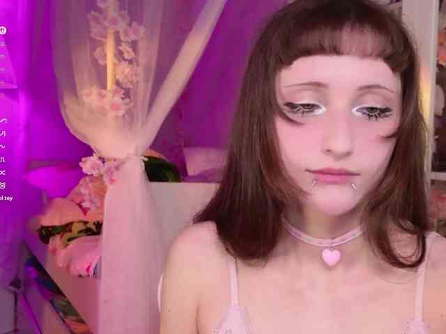 MiraJade webcam