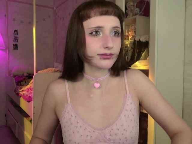 MiraJade webcam