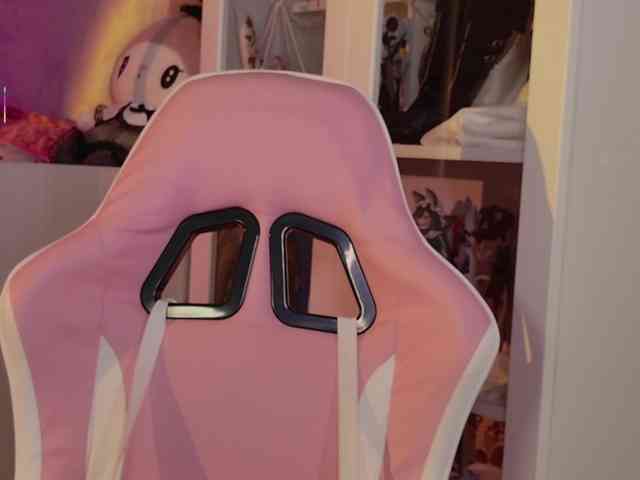 MiraJade webcam