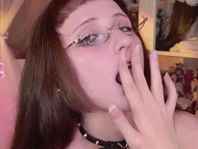 MiraJade webcam