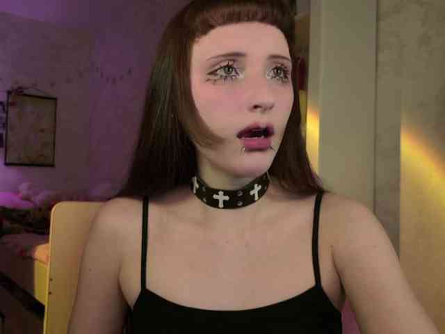 MiraJade webcam