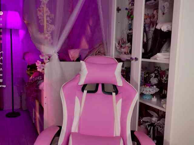 MiraJade webcam