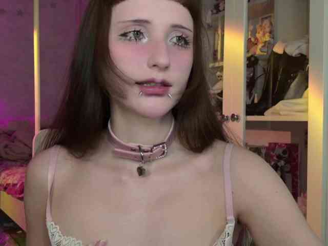 MiraJade webcam