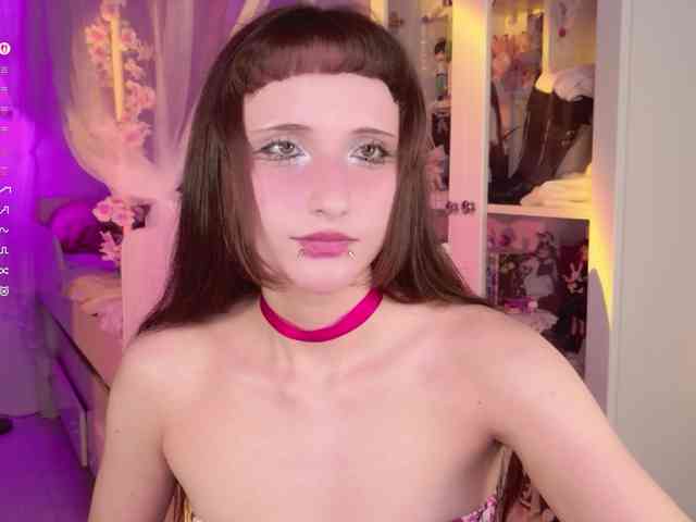 MiraJade webcam