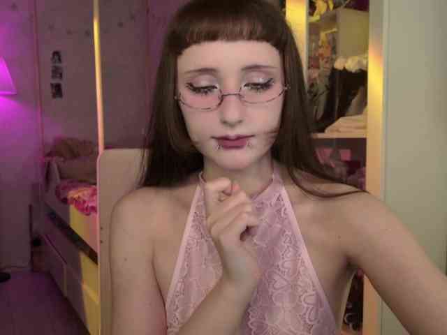 MiraJade webcam