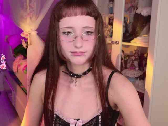 MiraJade webcam