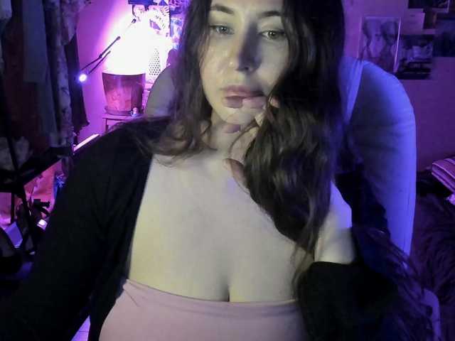TemptingFable live cam preview