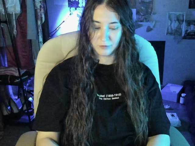 TemptingFable, live now on BongaCams