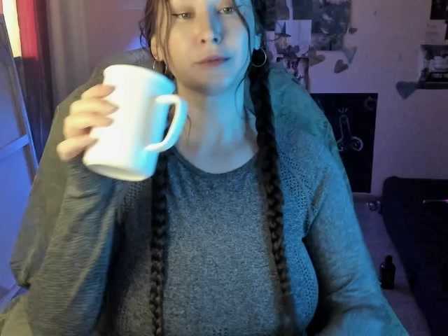 TemptingFable — live female cam