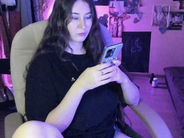 TemptingFable, live now on BongaCams