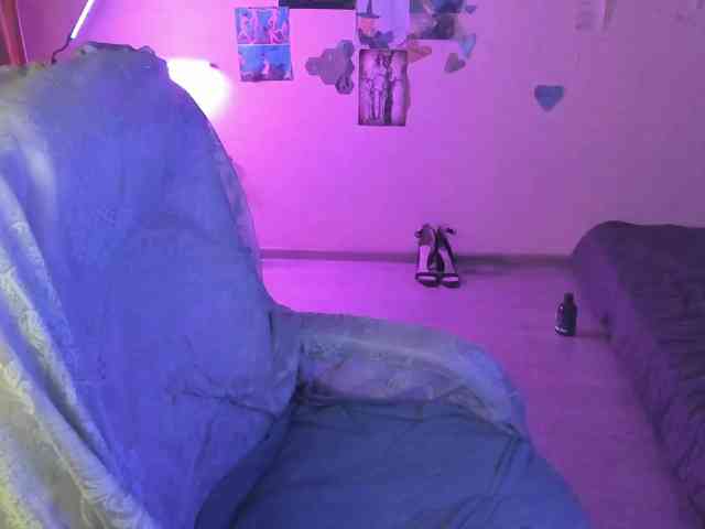 TemptingFable webcam