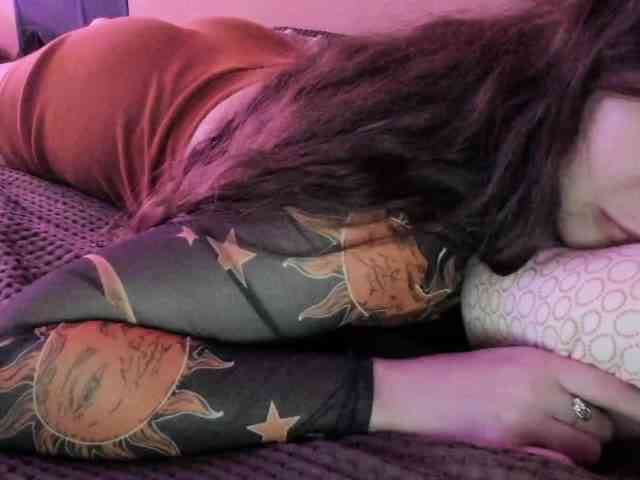 TemptingFable webcam
