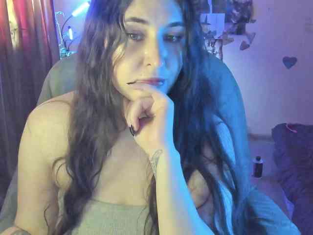 TemptingFable webcam