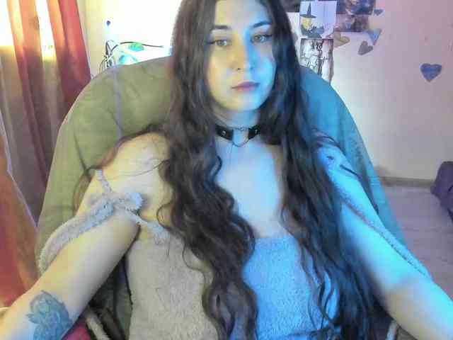 TemptingFable webcam