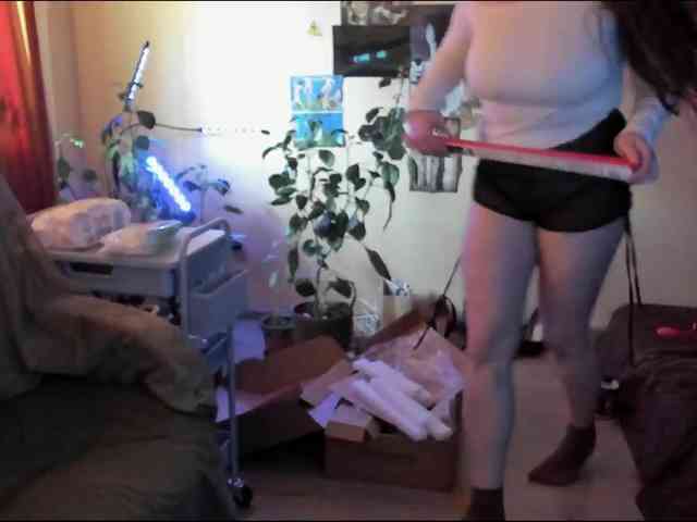TemptingFable webcam