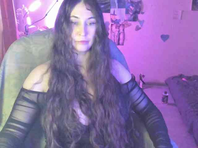 TemptingFable webcam