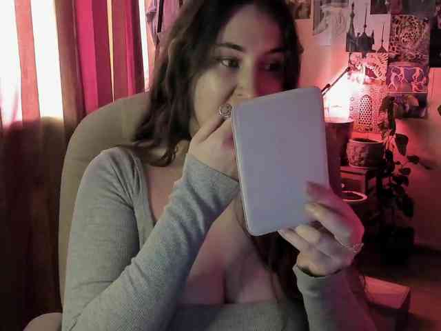 TemptingFable's webcam live show