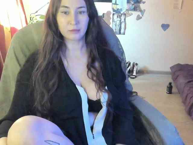 TemptingFable webcam