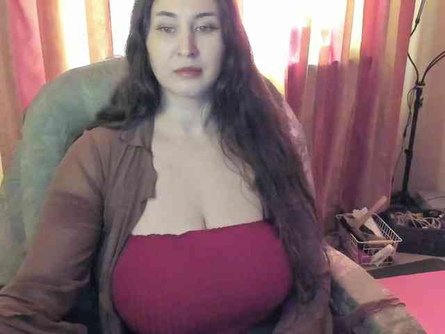 TemptingFable webcam