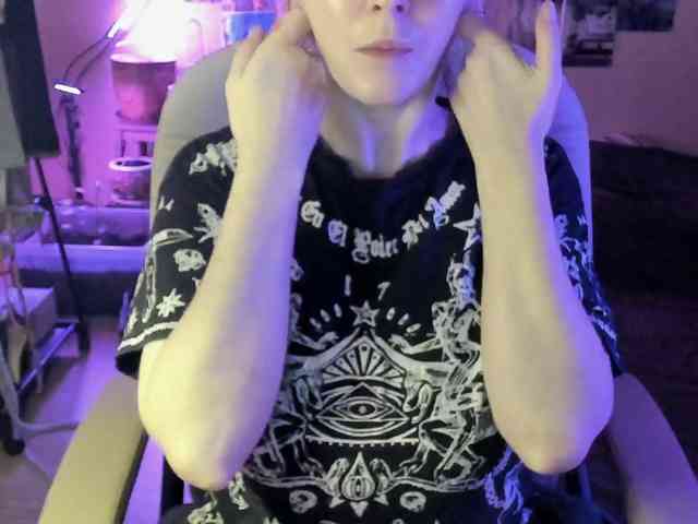 TemptingFable webcam