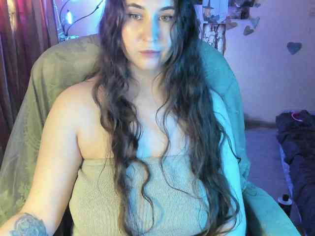 TemptingFable webcam