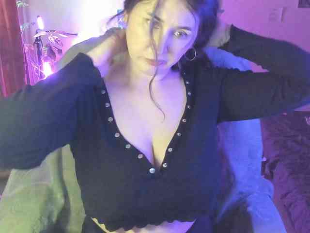 TemptingFable webcam