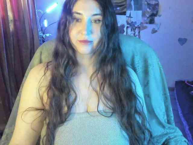 TemptingFable webcam