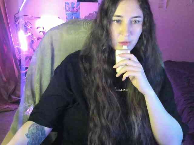 TemptingFable webcam