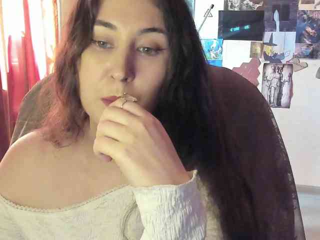 TemptingFable webcam