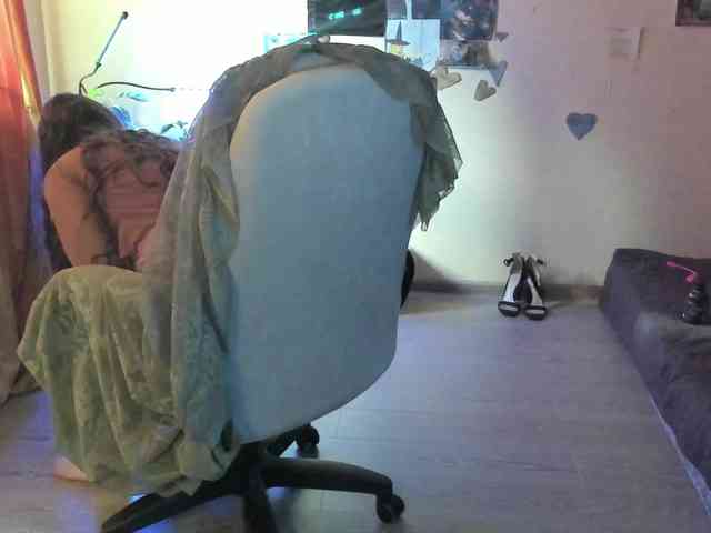 TemptingFable webcam